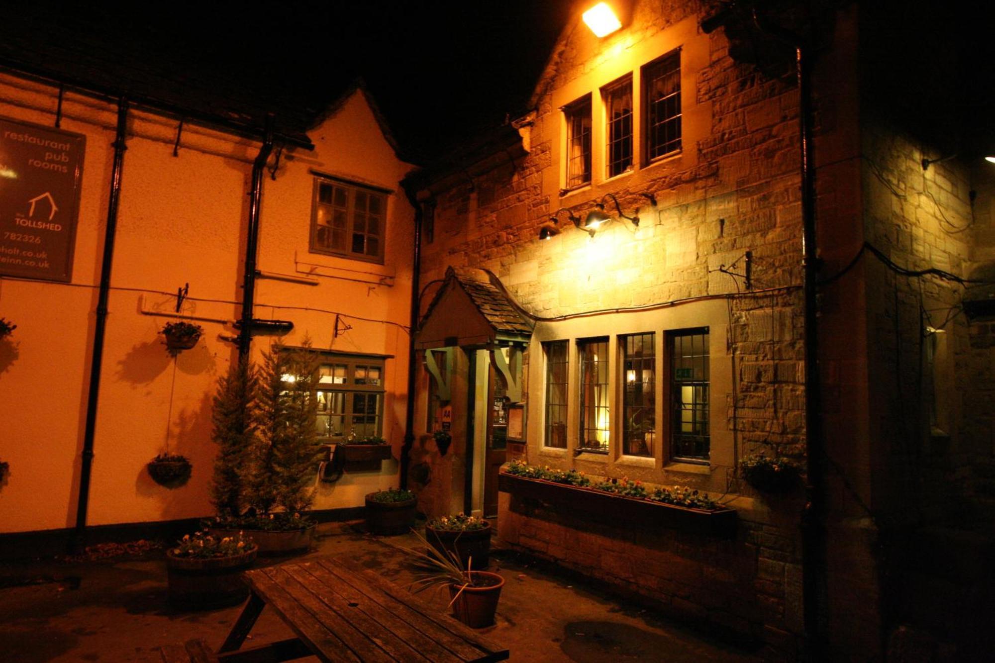 The Tollgate Inn Bradford-On-Avon Exteriér fotografie