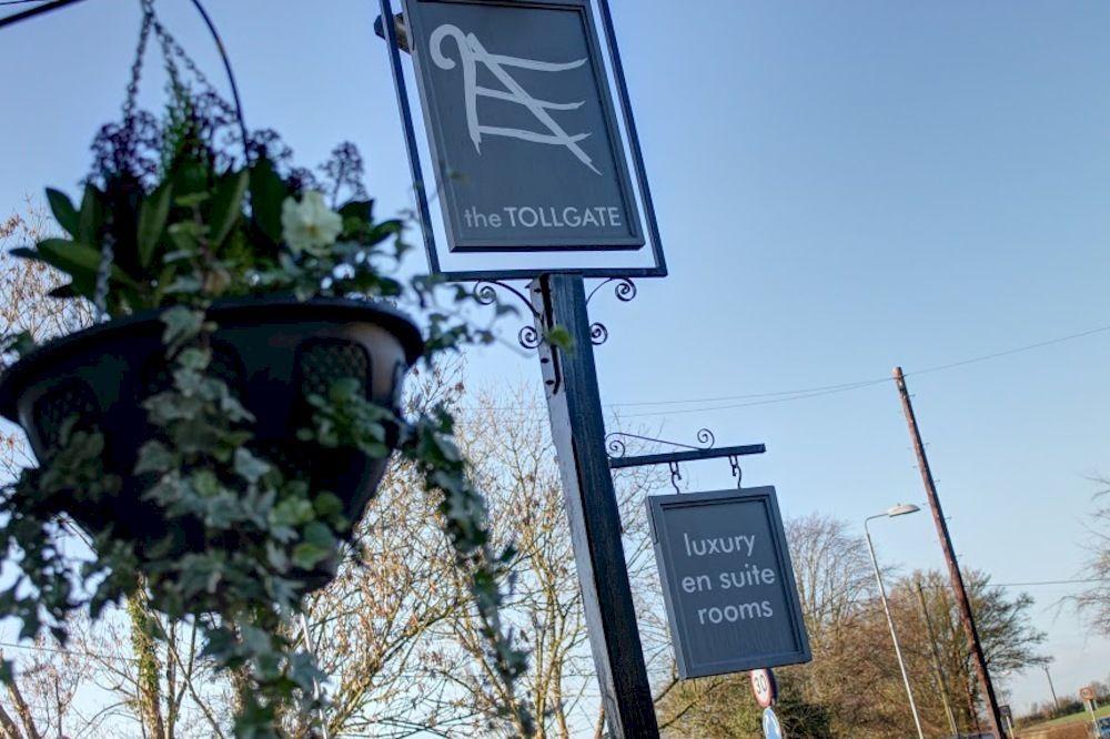 The Tollgate Inn Bradford-On-Avon Exteriér fotografie